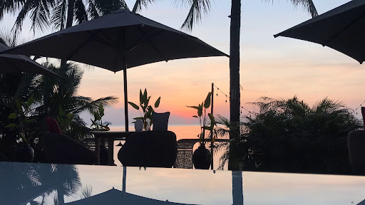 L'Ananas Restaurant - Sunset Beach Hotel