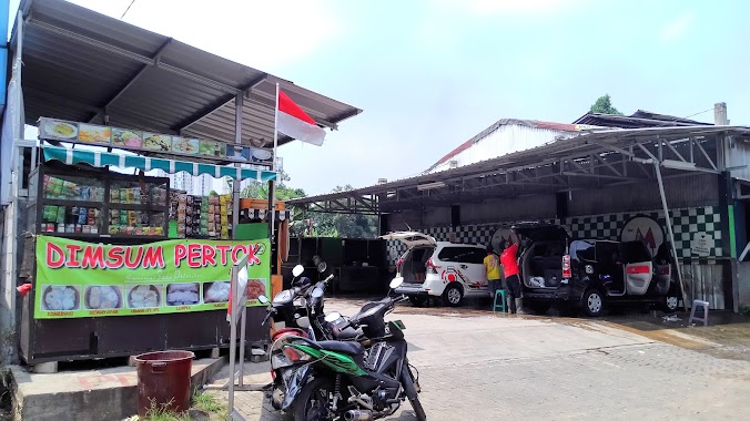 Mr. M Car Wash, Author: Jeffri Kj