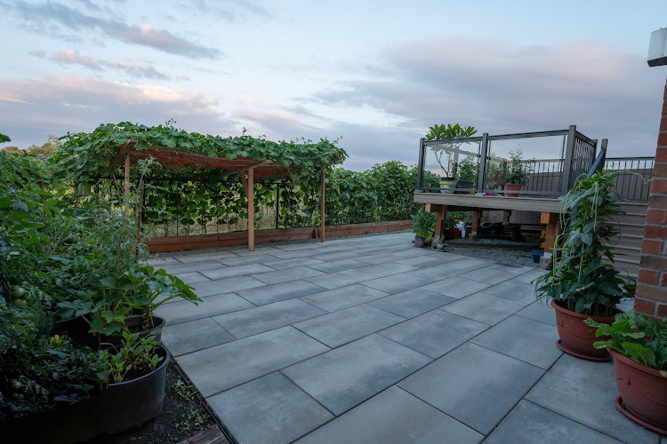 AHS Pools & Landscaping Oakville work photo 1