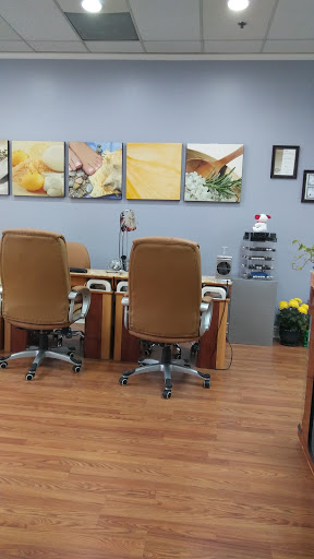Lake Forest Nails - Thumbnail
