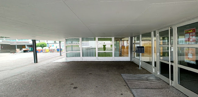 Schulanlagen Hinterbüel - Schule