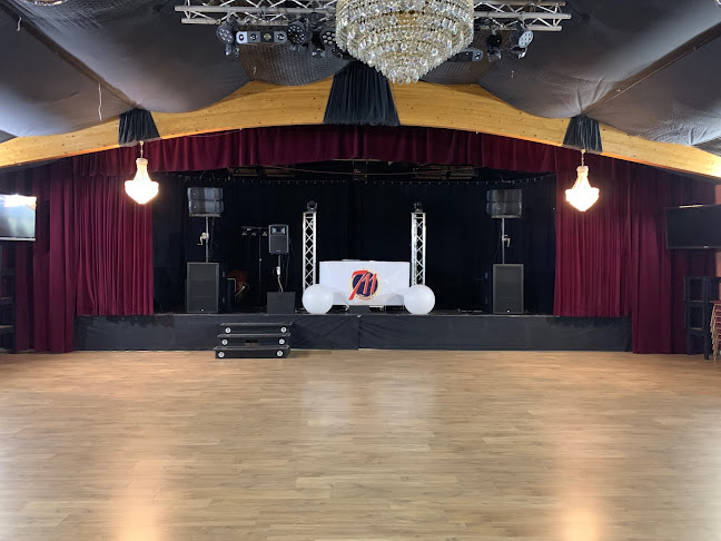 Opinii despre Le 711 în Manosque - École de danse