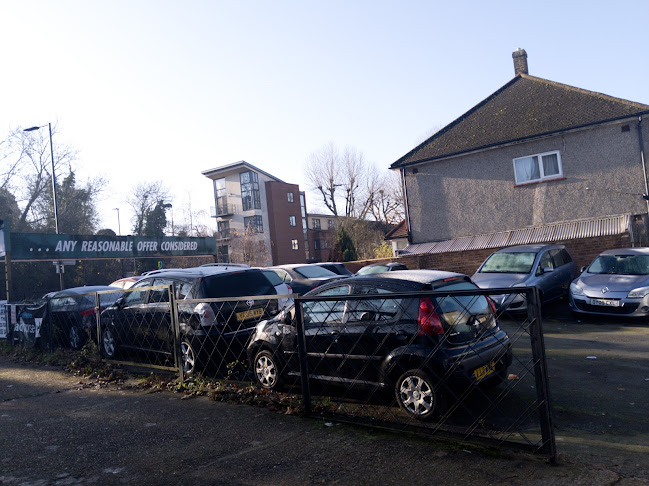 Hamiltons Used Car Sales - Car dealer