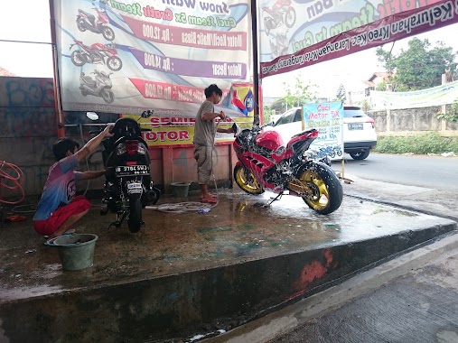 Full Steam WashUp Cuci Motor, Author: Pinky Budi