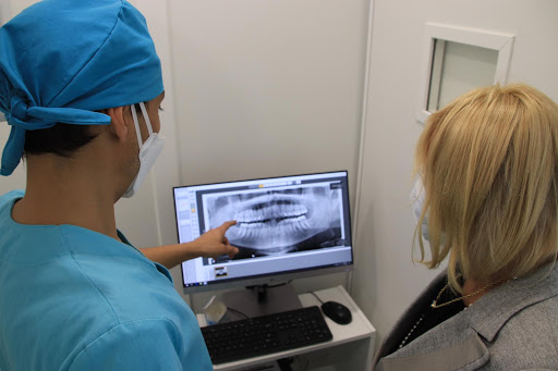 CLÍNICA DENTAL VILANOVA ROTLLAN