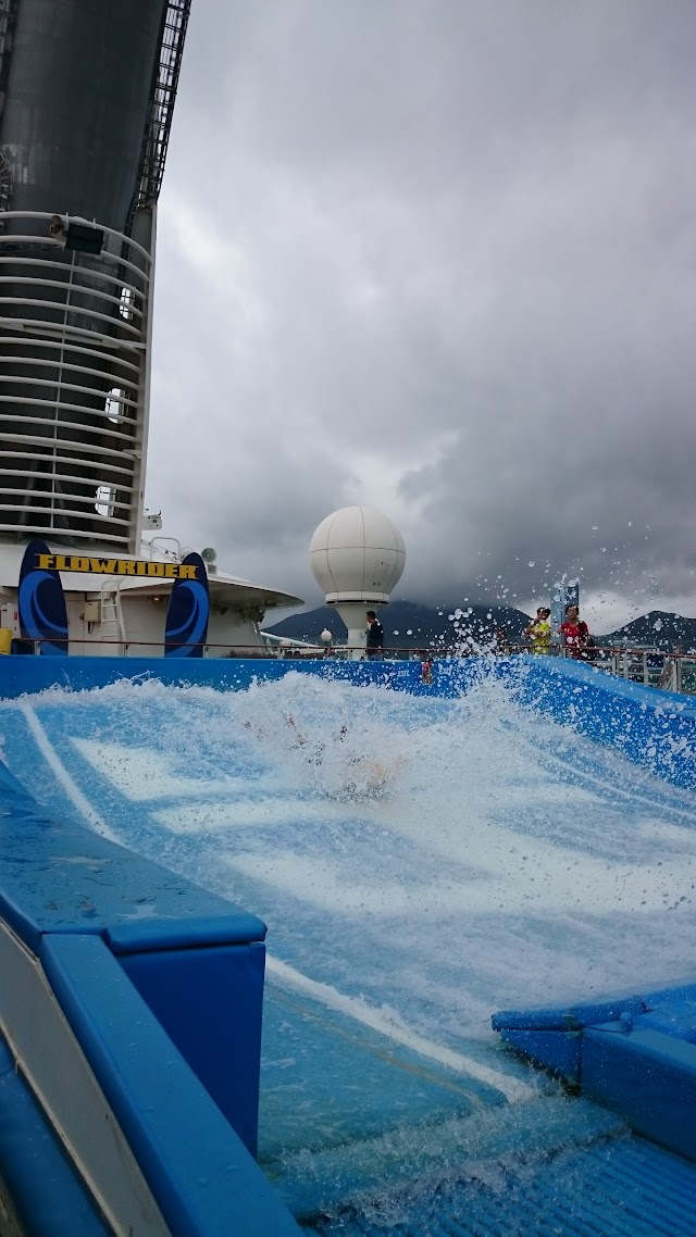 Big Wave Bay Beach