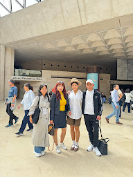 Photo n°9 de VIETNAMESE TOUR GUIDE IN PARIS- guide conférencier vietnamienne à paris à Paris (Agence de voyages)