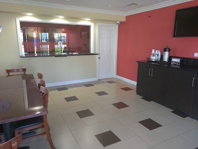Photos of Ontario Inn & Suites