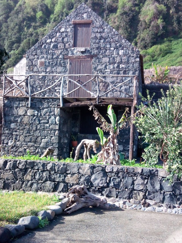 Ribeira Da Janela