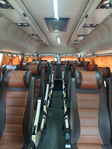 26 seat tempo traveller AC