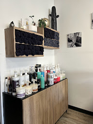 Photo n°4 de Atelier M Coiffure à La Calmette (Salon de coiffure)