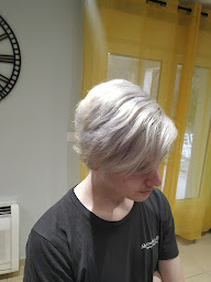 Photo n°17 de Créa'Style à Saint-Martin-de-Valgalgues (Salon de coiffure)