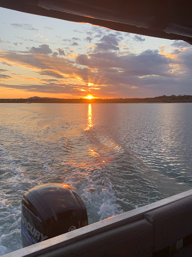 Noosa Water Taxi Logo