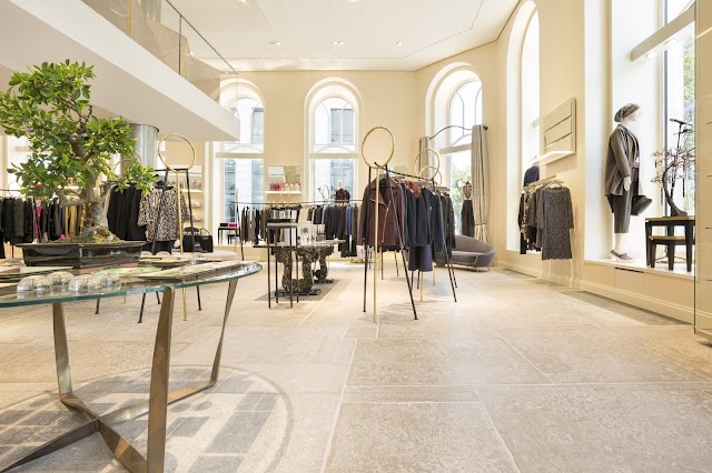 Apropos The Concept Store