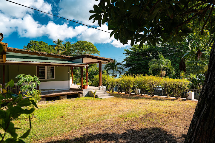 Beach House Beau Vallon by null