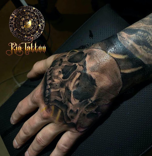 Kin Tattoo Studio Playacar