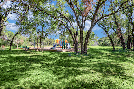 Windridge Village Park - Thumbnail