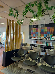 Photo n°3 de sam coiffure à L'Union (Salon de coiffure)