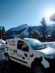 Photo n°12 de La vache mobile : Livraison raclette et fondue Montgenèvre et vallée de la clarée à Val-des-Prés ()