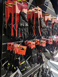 Photo n°25 de Bull'Motos à Aubagne (Magasin de motos)