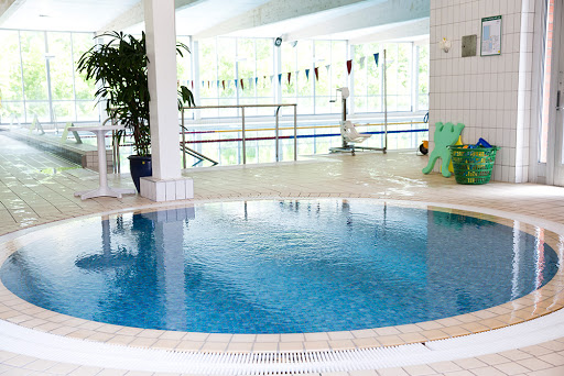 Medley Nacka simhall - Thumbnail