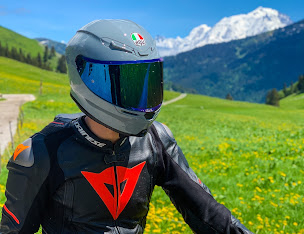 Photo n°13 de Dainese Grenoble - PÔLE MOTOS 38 à Seyssins (Magasin de vêtements)