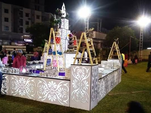 With a dedicated team of experienced chefs, event planners and waiting staff, Rajshree Caters has… post image