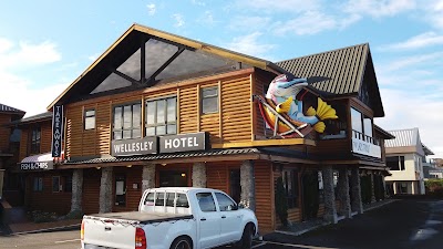 Photos of Bay Court Lakefront Motel
