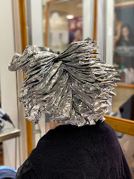 Photo n°18 de INSPIRATION COIFFURE à Puteaux (Salon de coiffure)