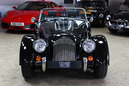 Retro Classic Car Gallery - United Kingdom