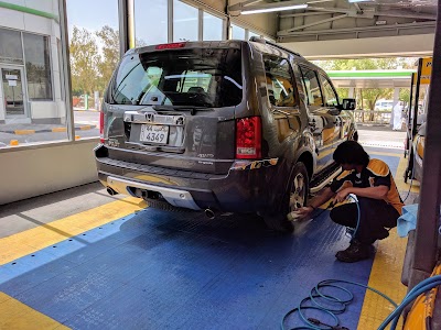 Photos of Oula Petrol Station