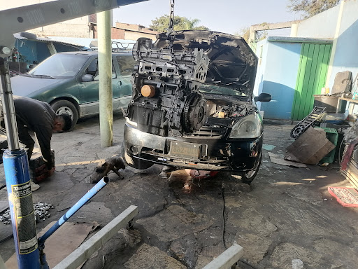Taller Mecánico Automotriz Fuel Injection