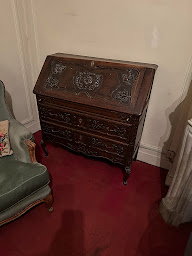 Photo n°1 de Antiquités Eugène - Antiquaire Brocanteur Seine Et Marne 77 à Mormant (Magasin d'antiquités)