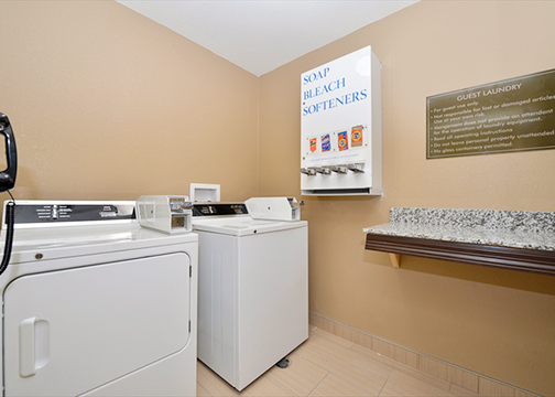 Comfort Inn & Suites Cedar Rapids North - Collins Road - Thumbnail