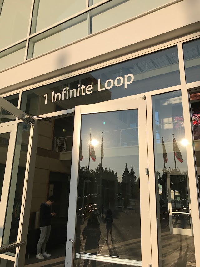 Apple Infinite Loop - Closed