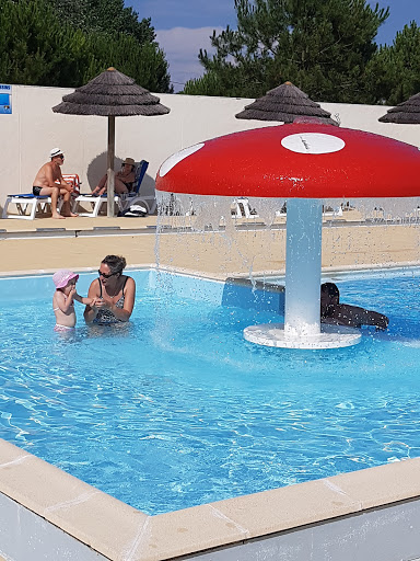 Photo de Camping Le Lagon Bleu à Notre-Dame-de-Monts (85690)