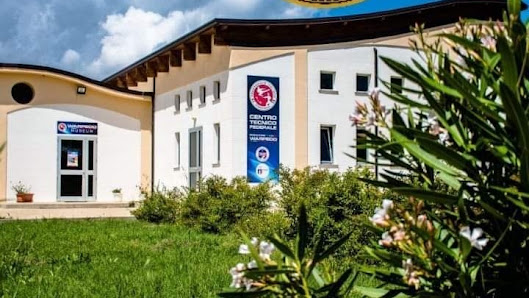 Palestra Warpedo - Centro di formazione Nazionale Istruttori Giovanni Paolo, 2, 88812 Torretta KR, Italia