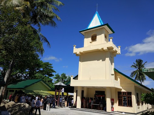 Gereja Terang Dunia GPM Jemaat Rumah Tiga, Author: Danniel Meindert Kastanya