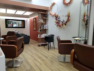 Photo n°3 de La Suite à Saint-Jean-d'Angély (Salon de coiffure)