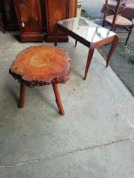 Photo n°41 de Vivrantique brocante Antiquités à Saint-Fort-sur-le-Né (Magasin d'antiquités)