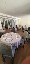Photo n°4 de L'auberge de la rose à Anet (Restaurant)