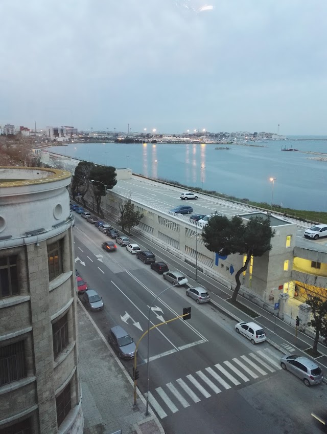 Parcheggio Saba Porto