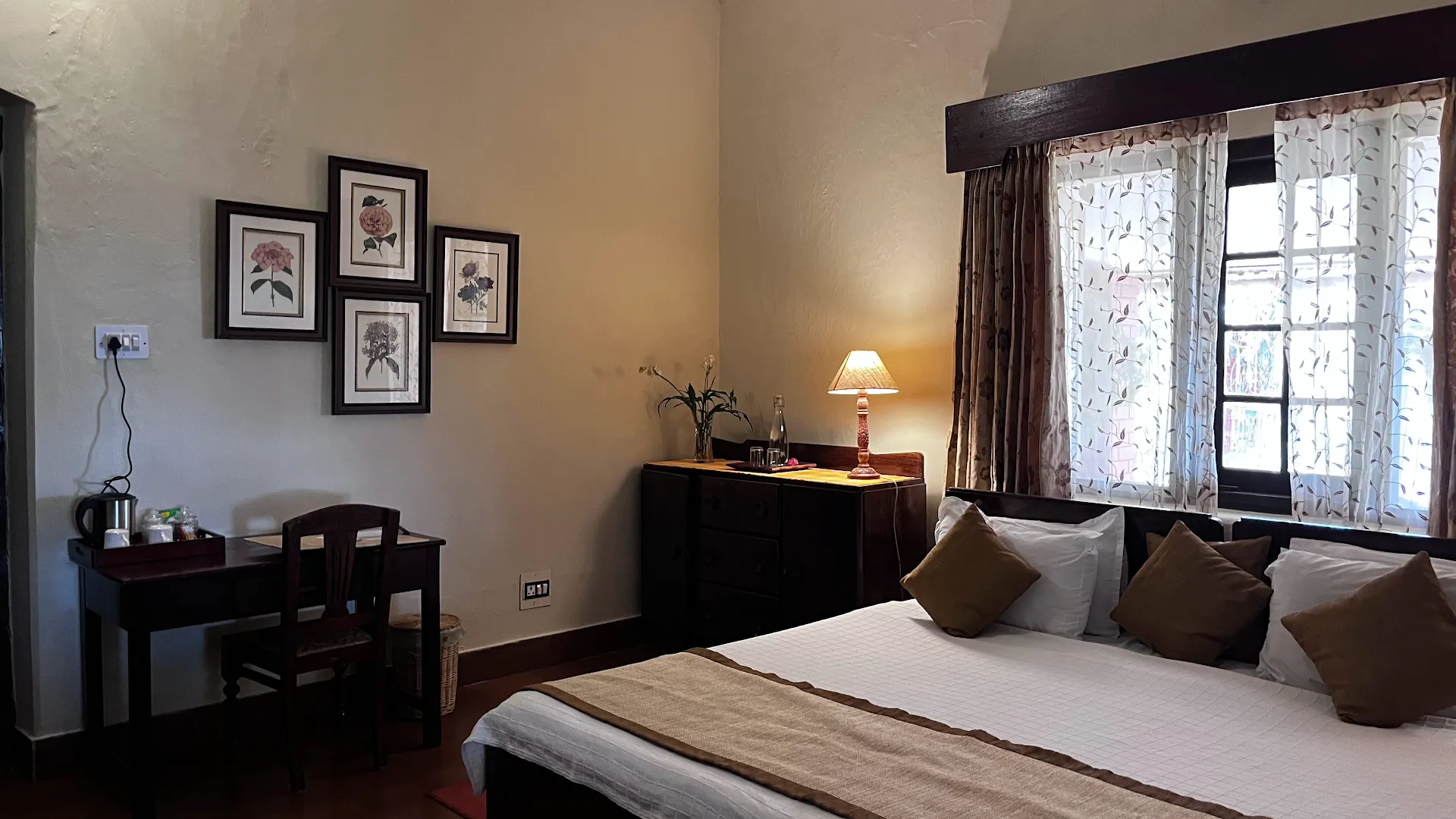 Sinnadorai Bungalow - Mango Range