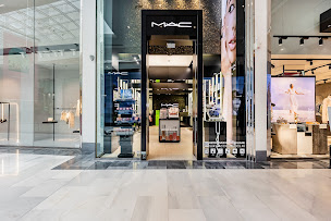 Photo n°1 de MAC Cosmetics à Levallois-Perret (Maquilleur.euse)