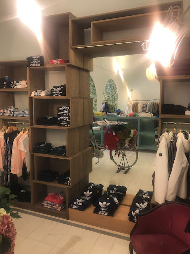 Mon'è - Visual