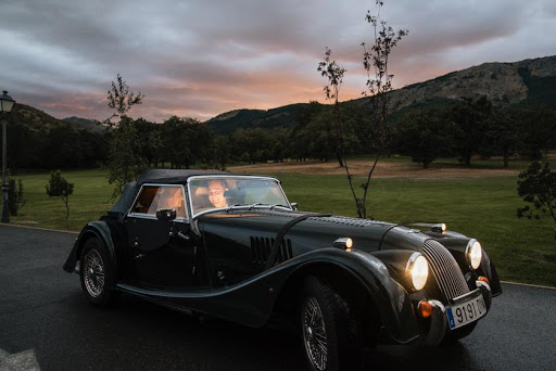 STS Classic Car Rental - Thumbnail
