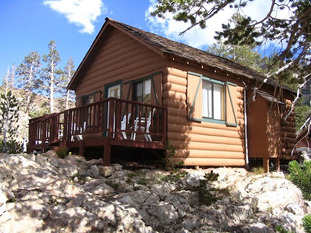 Tioga Pass Resort