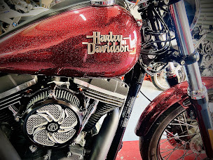 Photo n°29 de Godin Motorrad à Mont-de-Marsan (Magasin de motos)