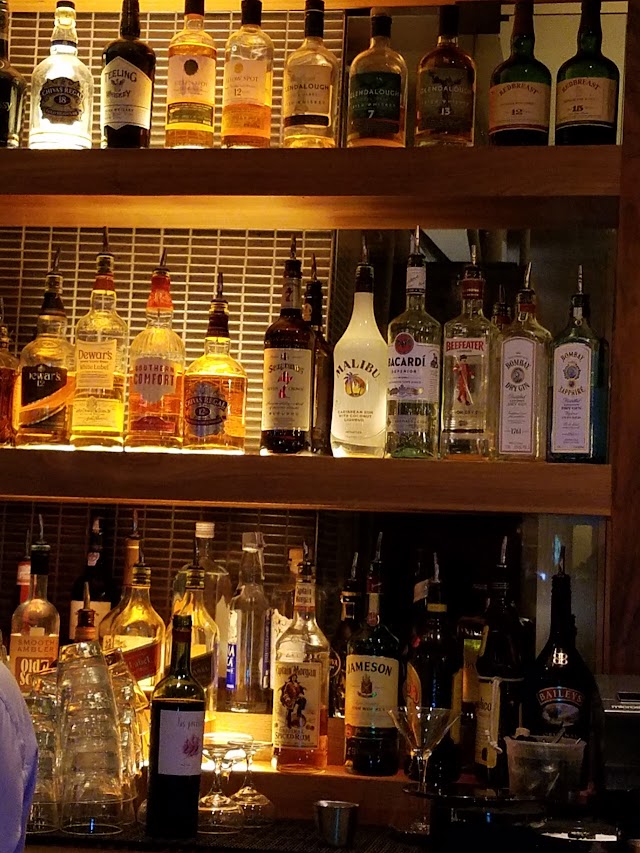 Bar Dupont