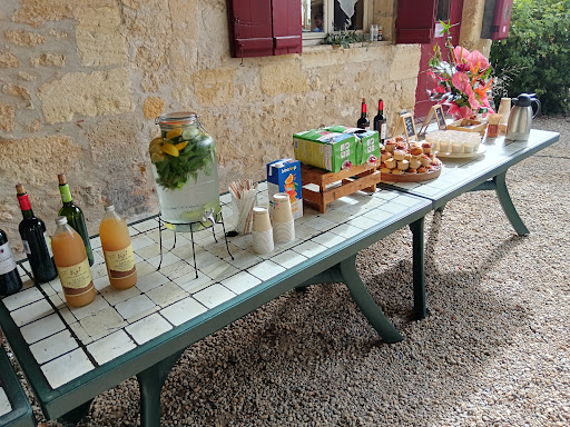 Photo 1 - Authentique Food Truck